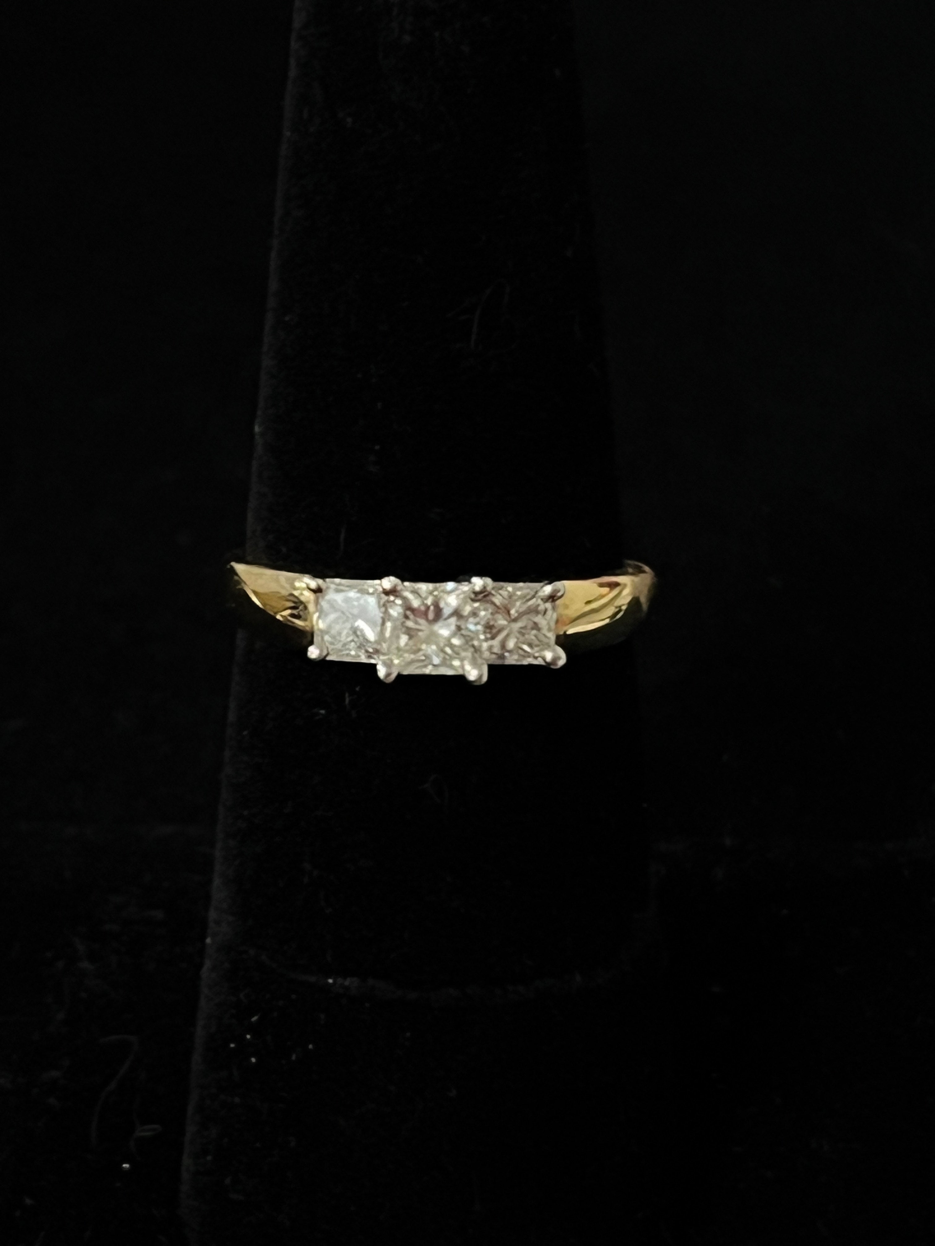 $749 Clearance Diamond Ring
