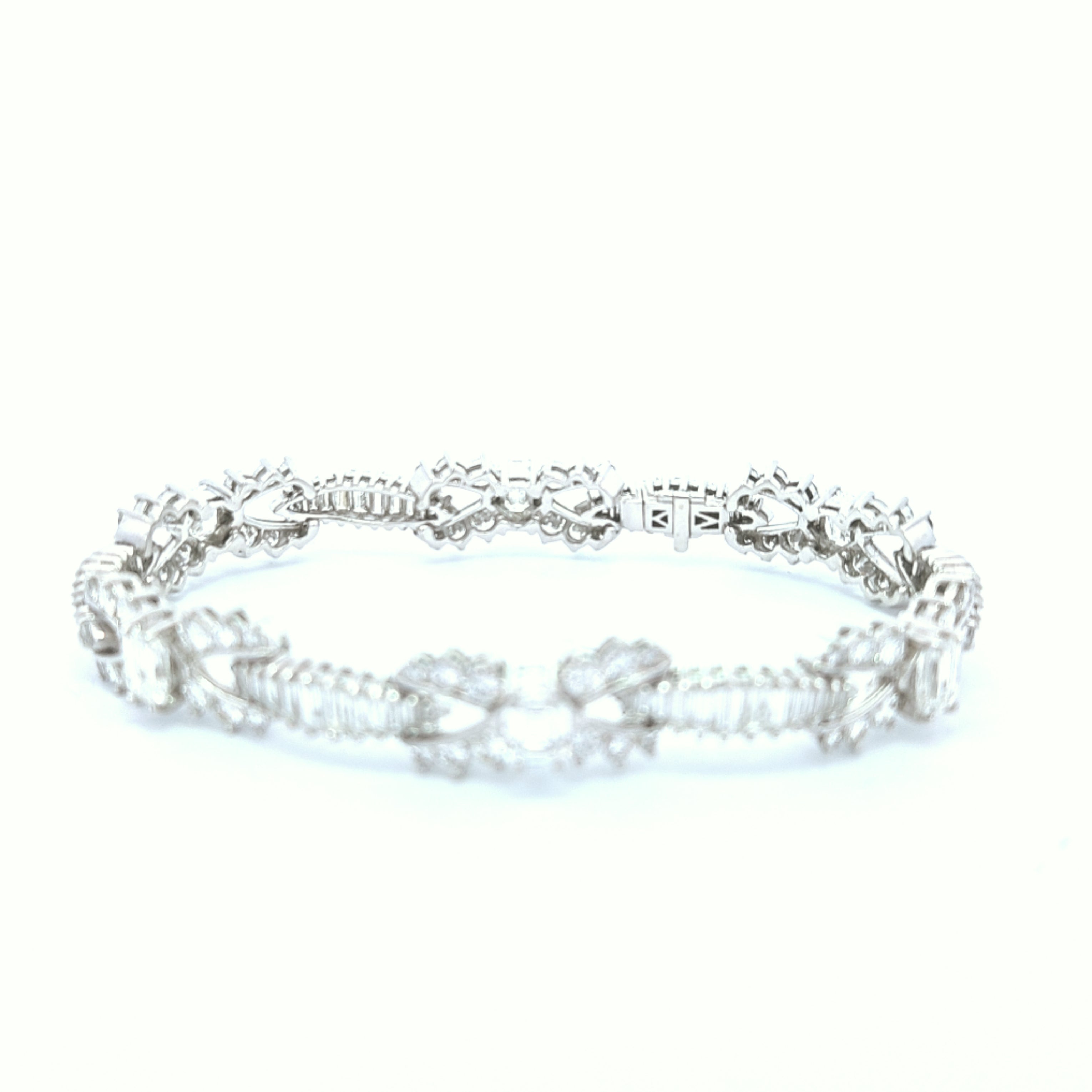 13 ct Platinum Diamond Bracelet