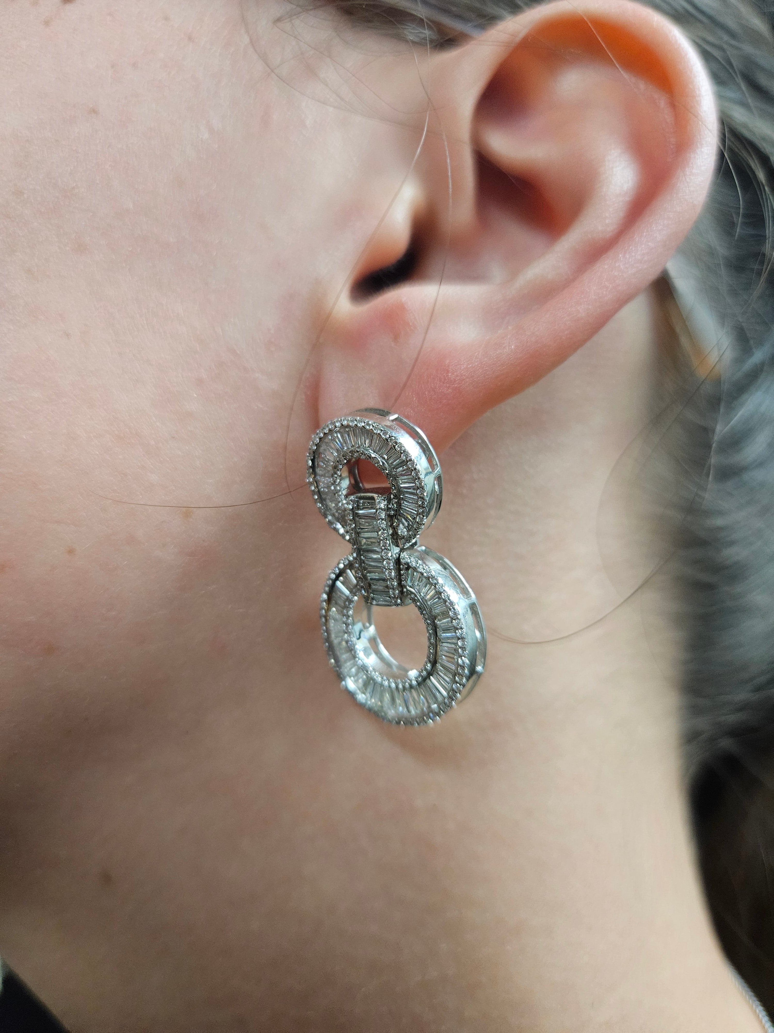 Baguette Diamond Dangling Circle Earring