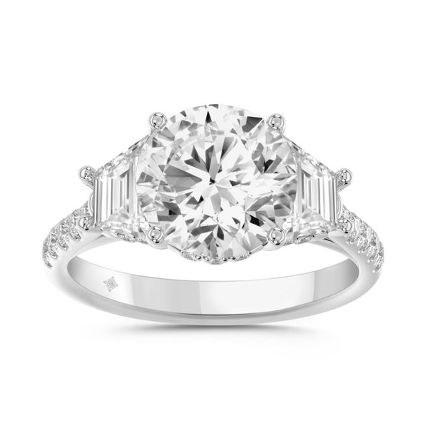 LADIES RING 3CT ROUND/TRAPEZOID DIAMOND 14K WHITE GOLD (CENTER STONE ROUND DIAMOND 2CT )