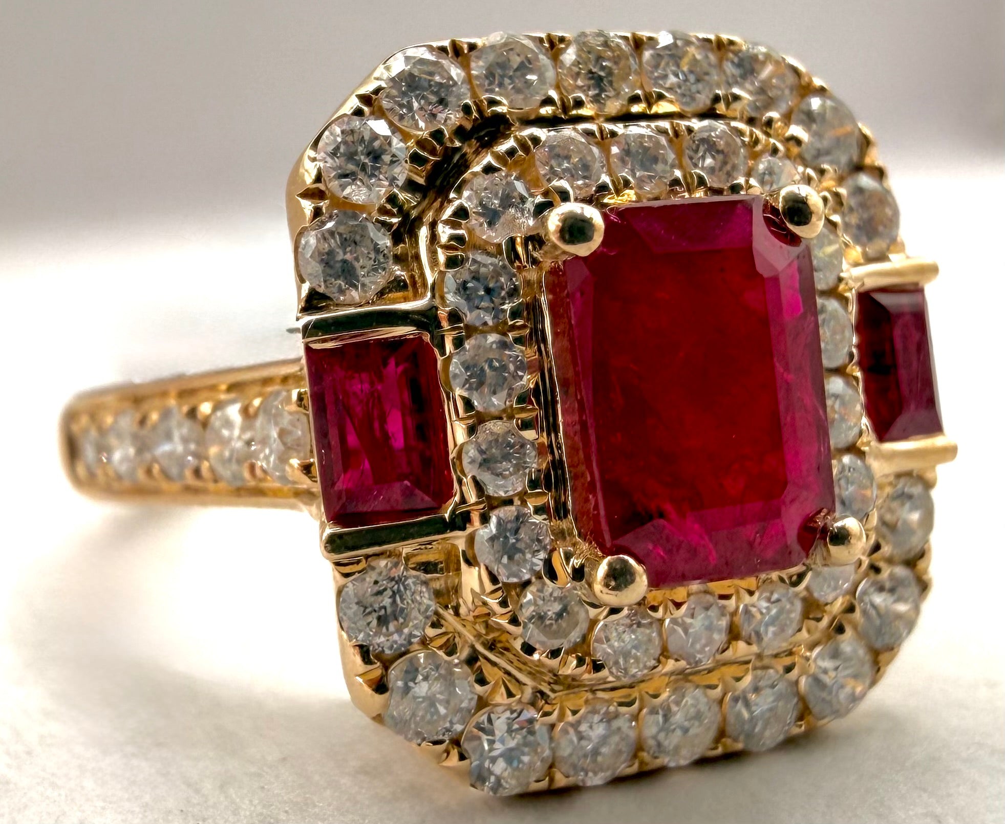 14k Yellow Gold Ruby / Diamond Ring