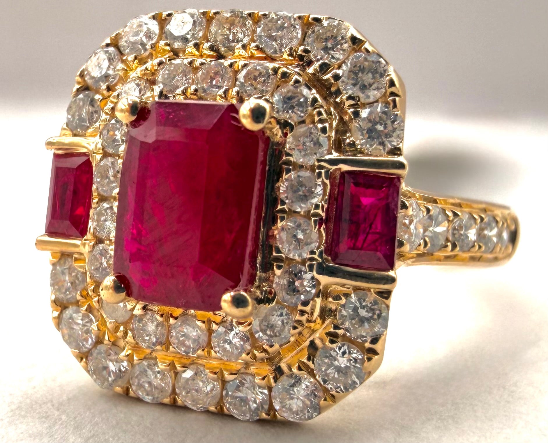 14k Yellow Gold Ruby / Diamond Ring