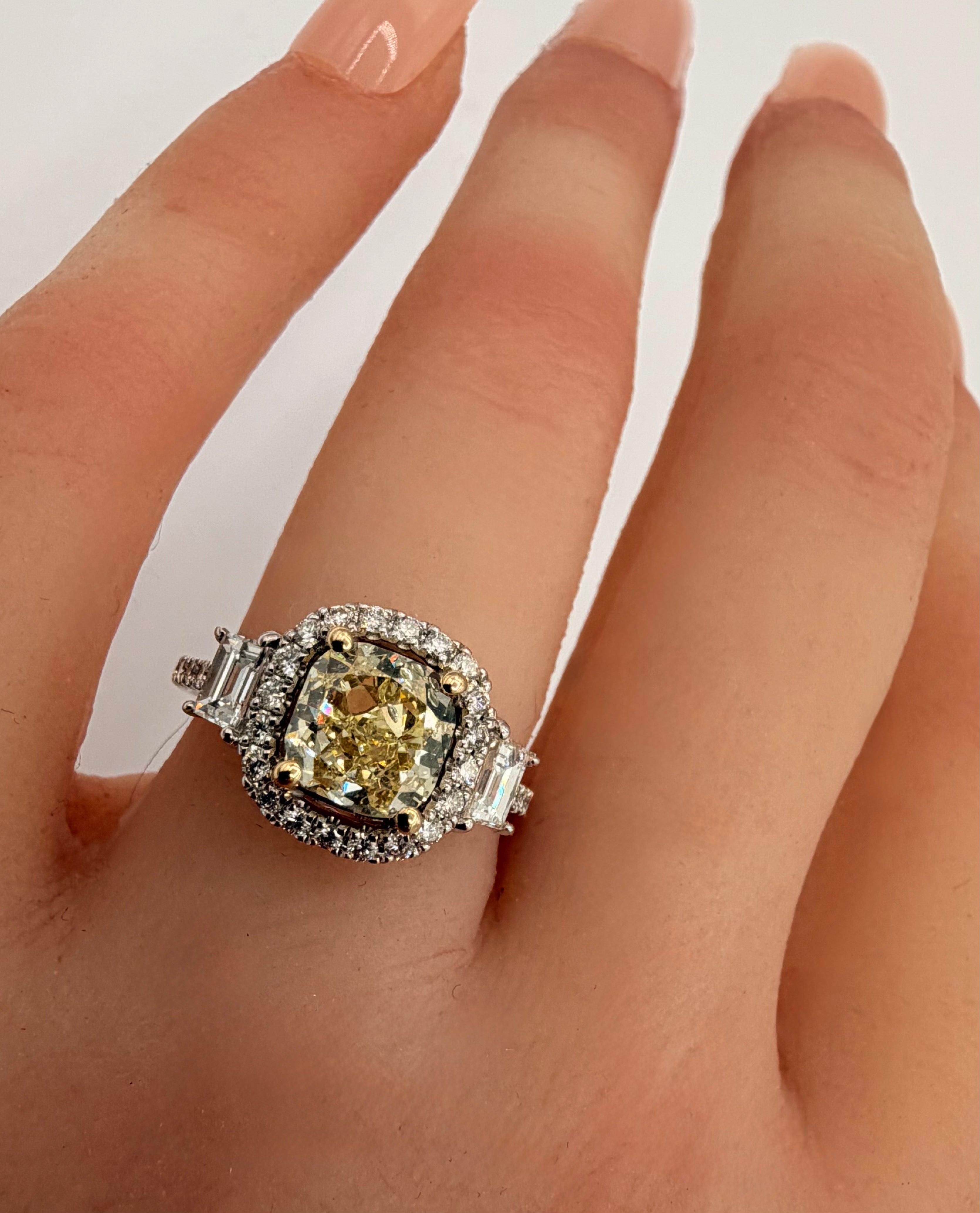 14k White Gold Diamond Ring