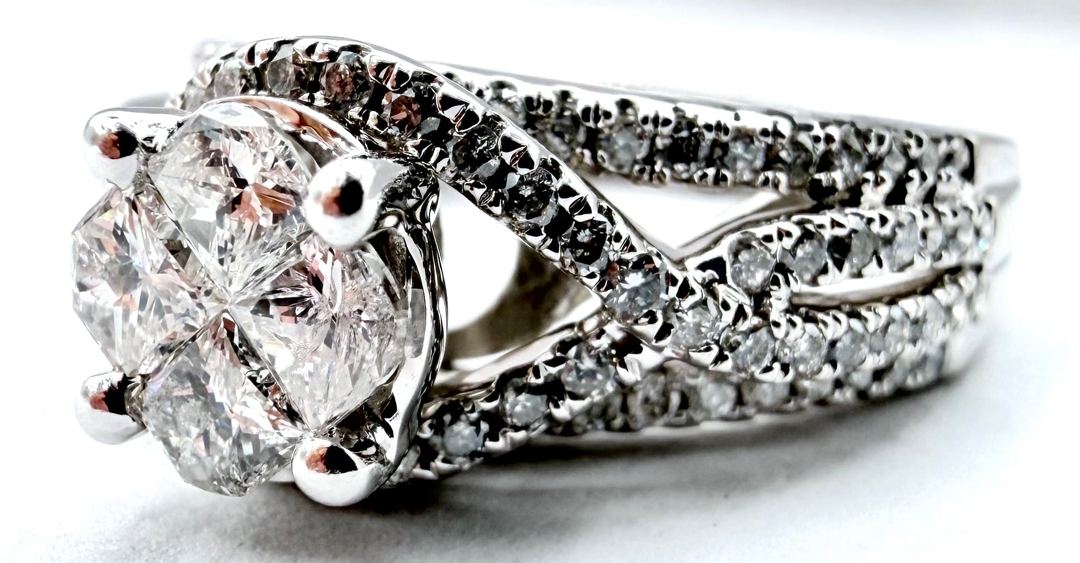 14k White Gold Diamond Ring