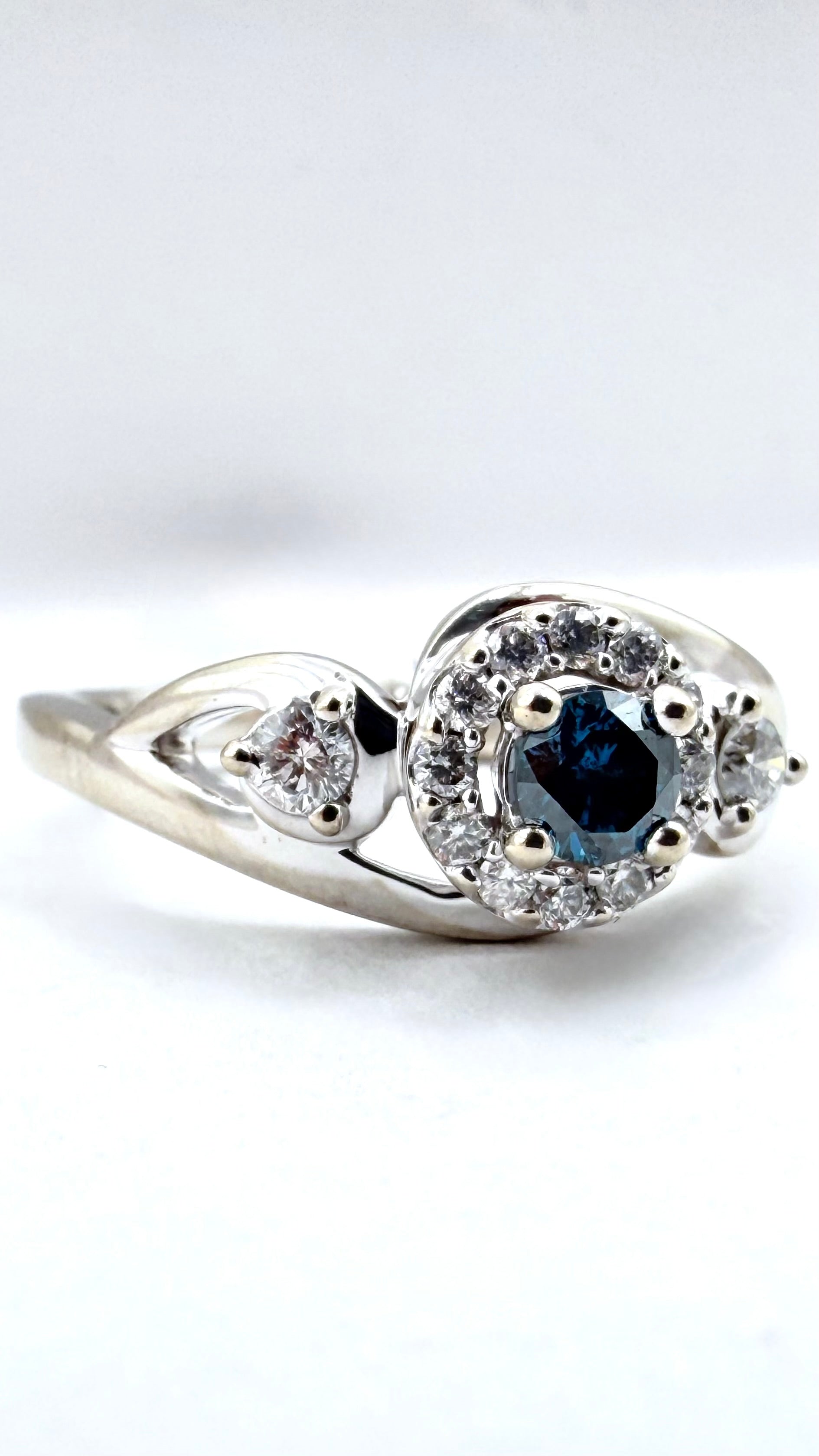 10k White Gold Blue Diamond Ring