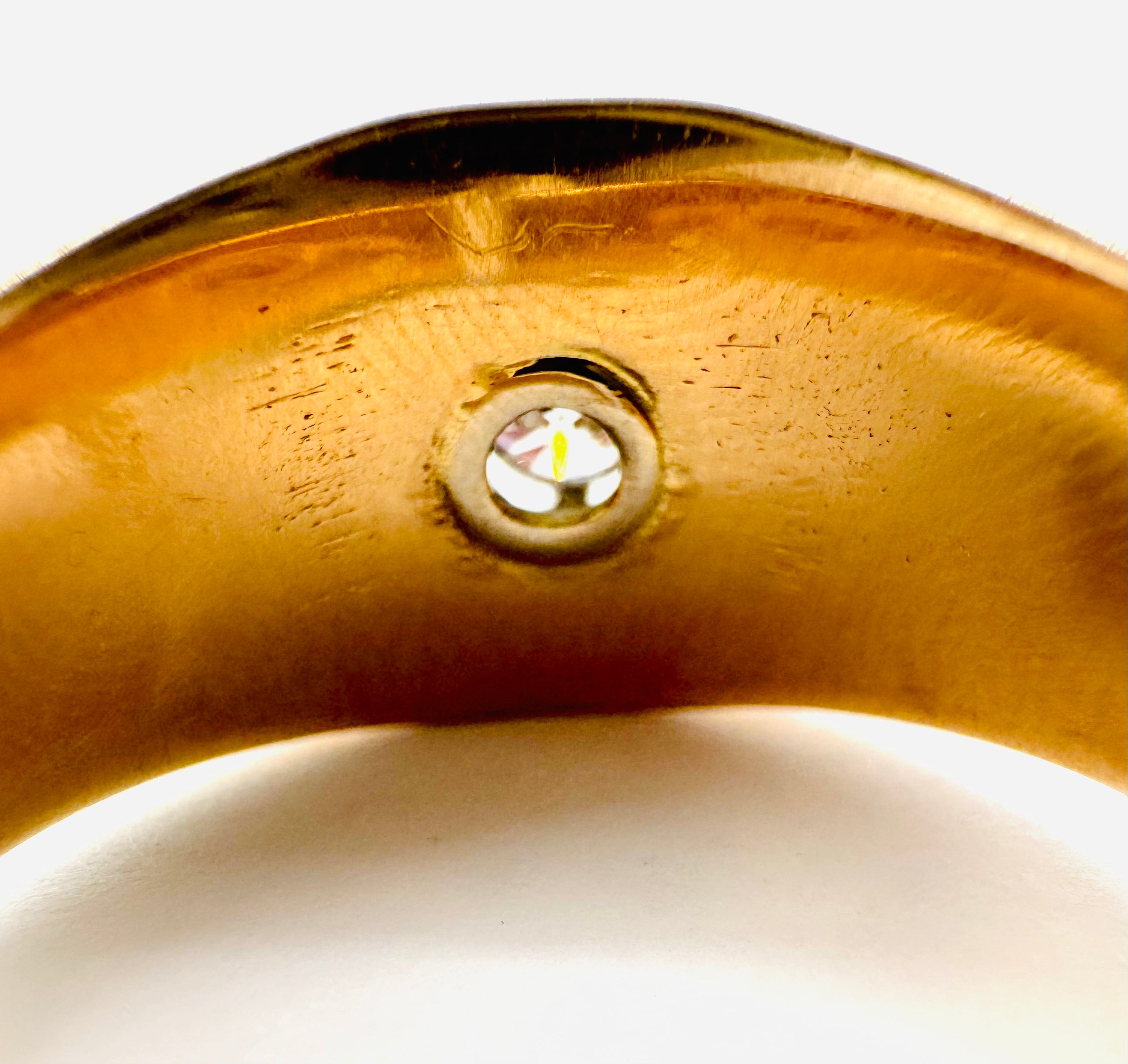 14k Yellow Gold Diamonds Mens Ring