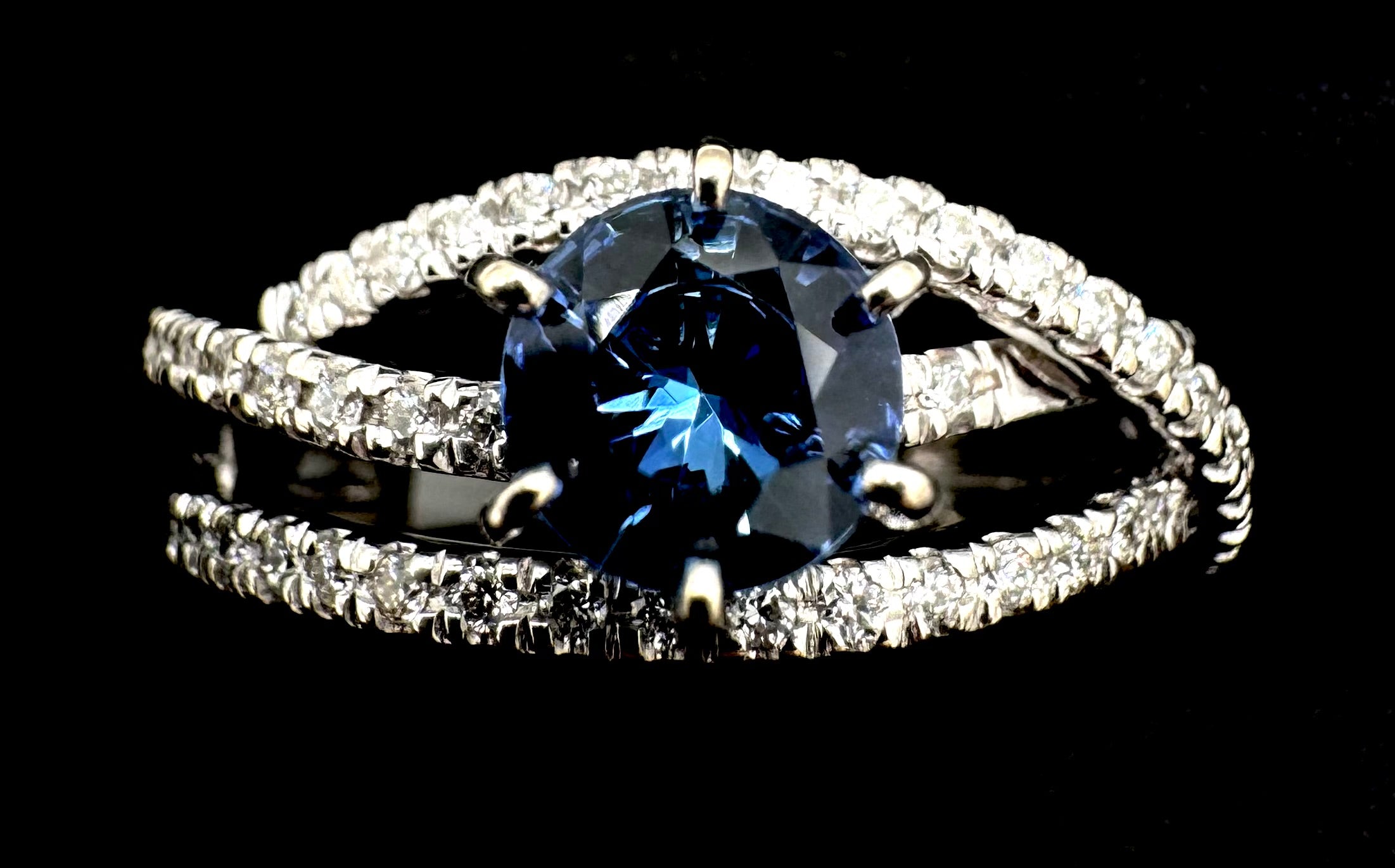 14k White Gold Tanzanite Lady's Ring