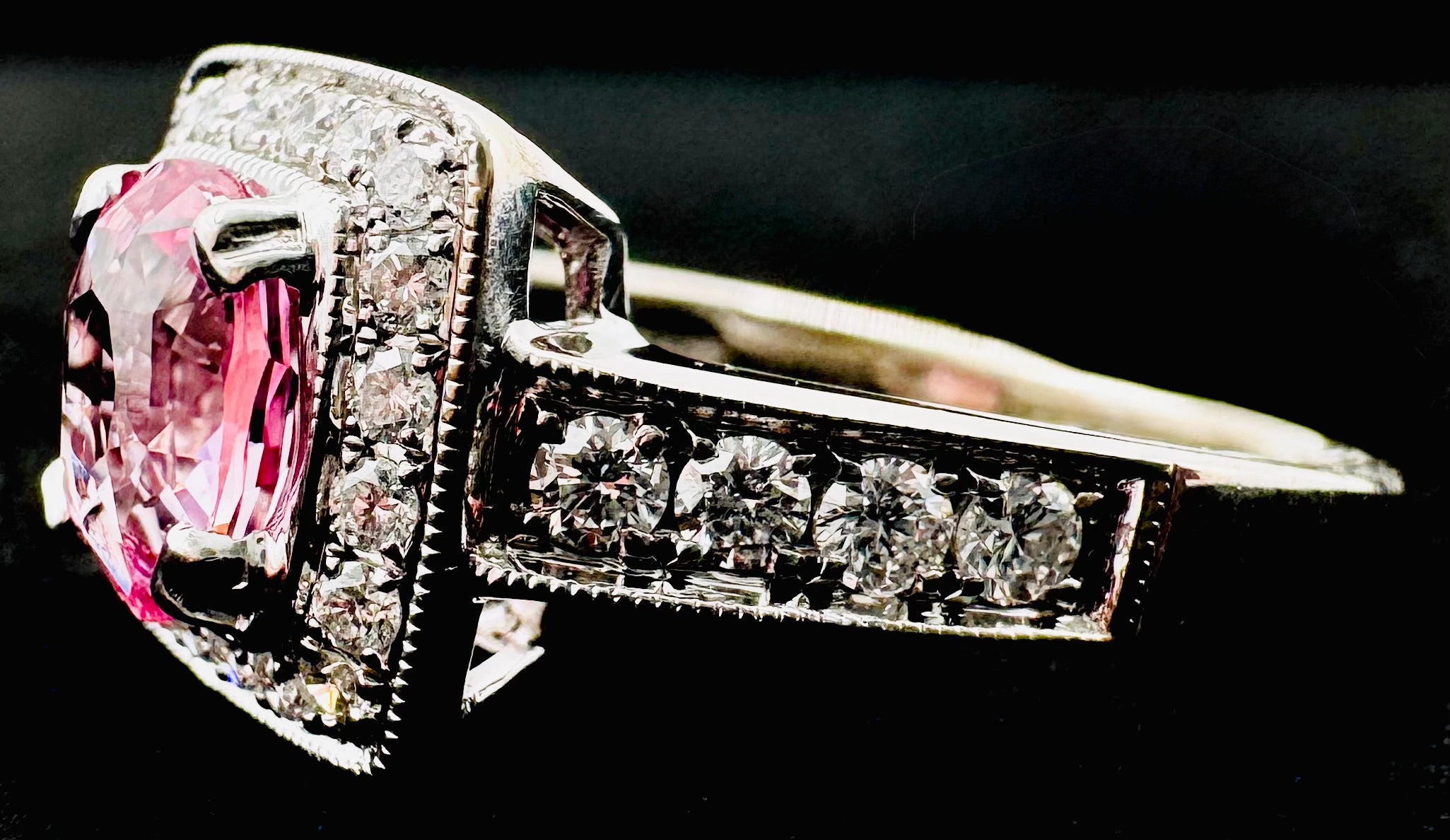 18k White Gold Tourmaline Diamond Ring