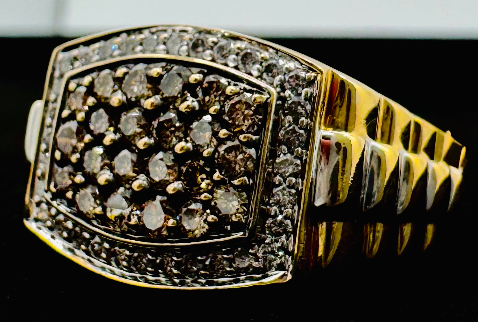 10k Yellow Gold Diamond Ring
