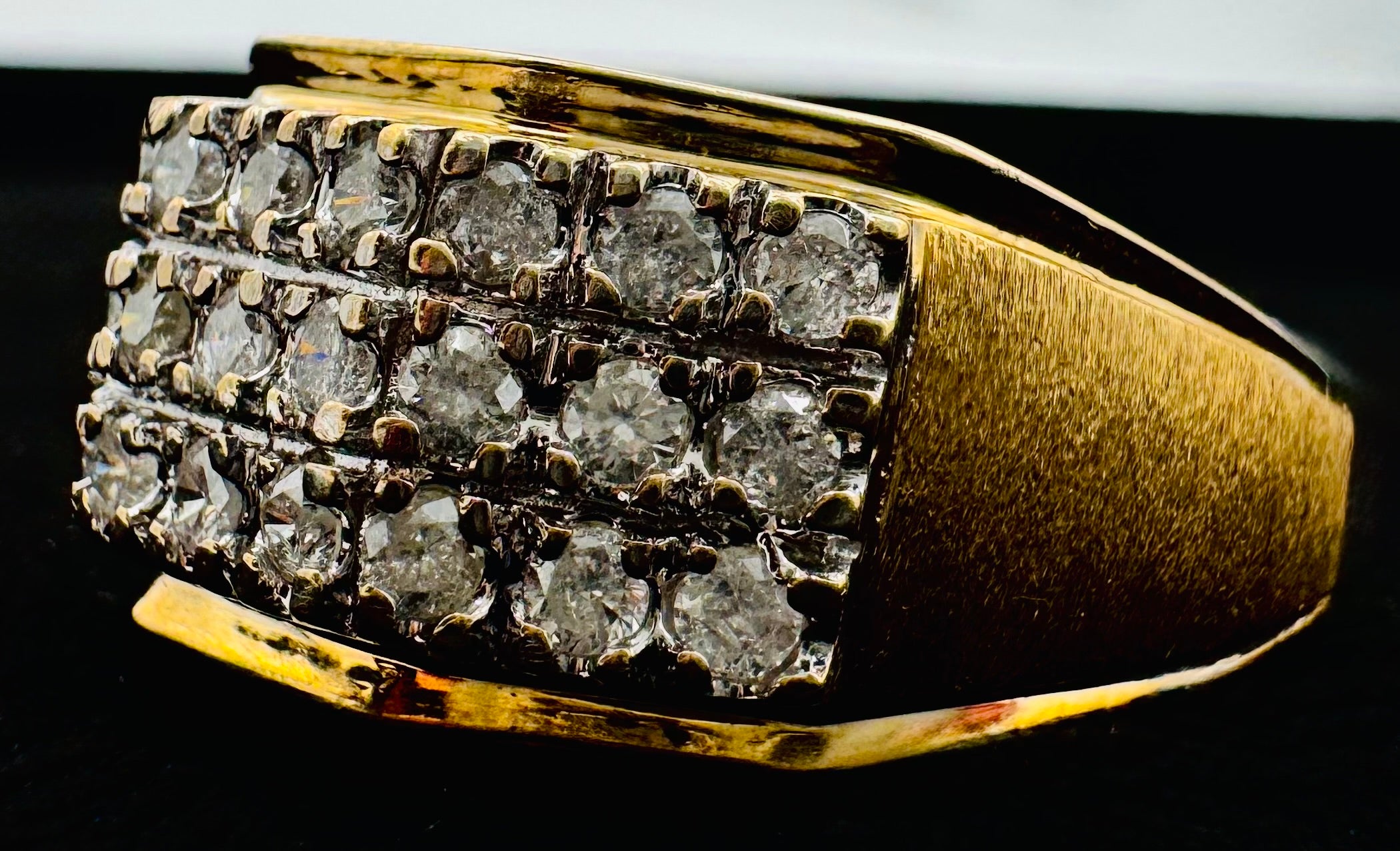 10k Yellow Gold Diamond Ring