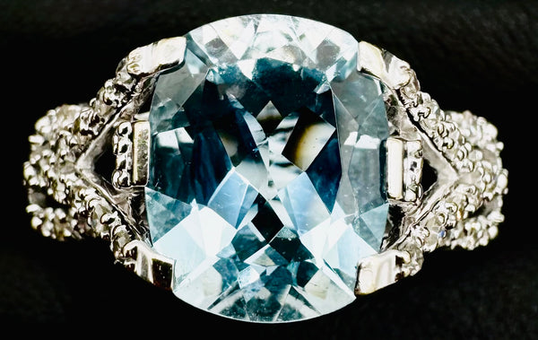 14k White Gold Aquamarine Diamond Ring