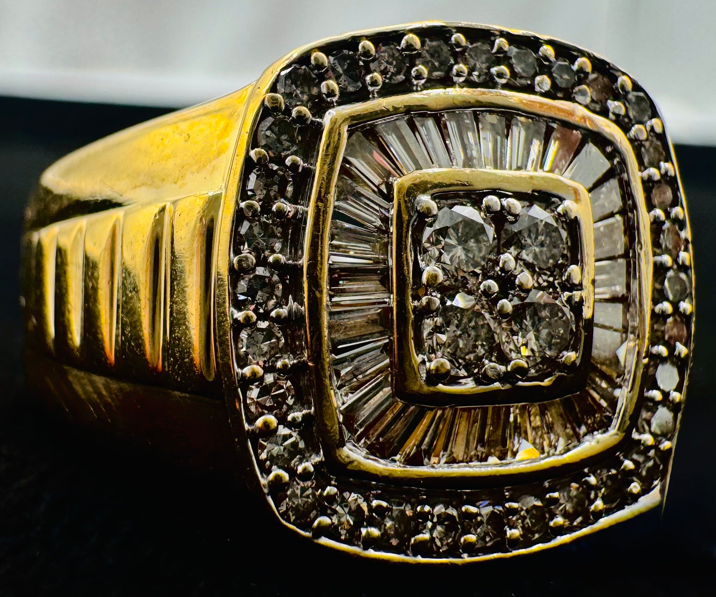 10k Yellow Gold Diamond Ring