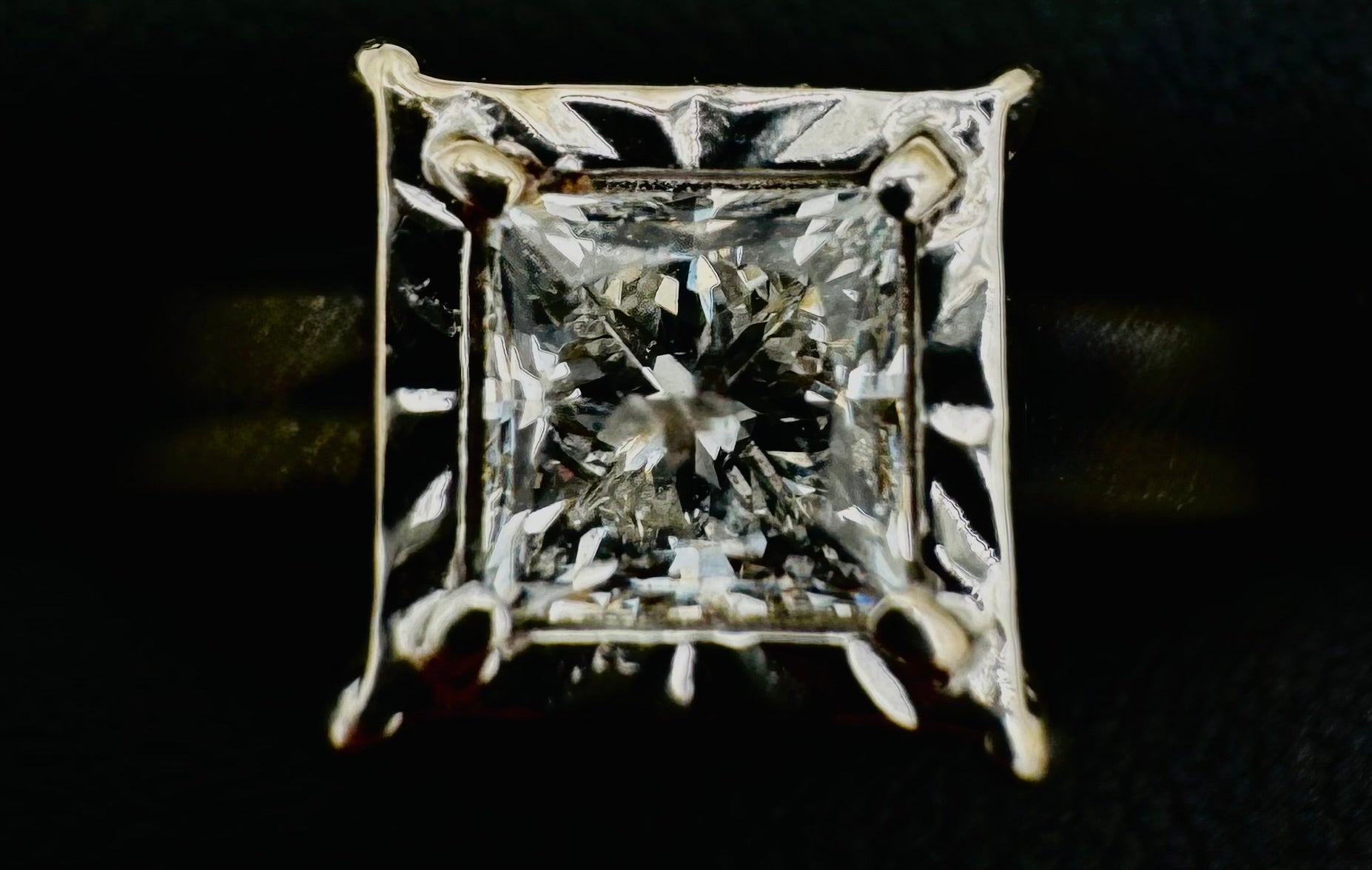14k White Gold Diamond Ring