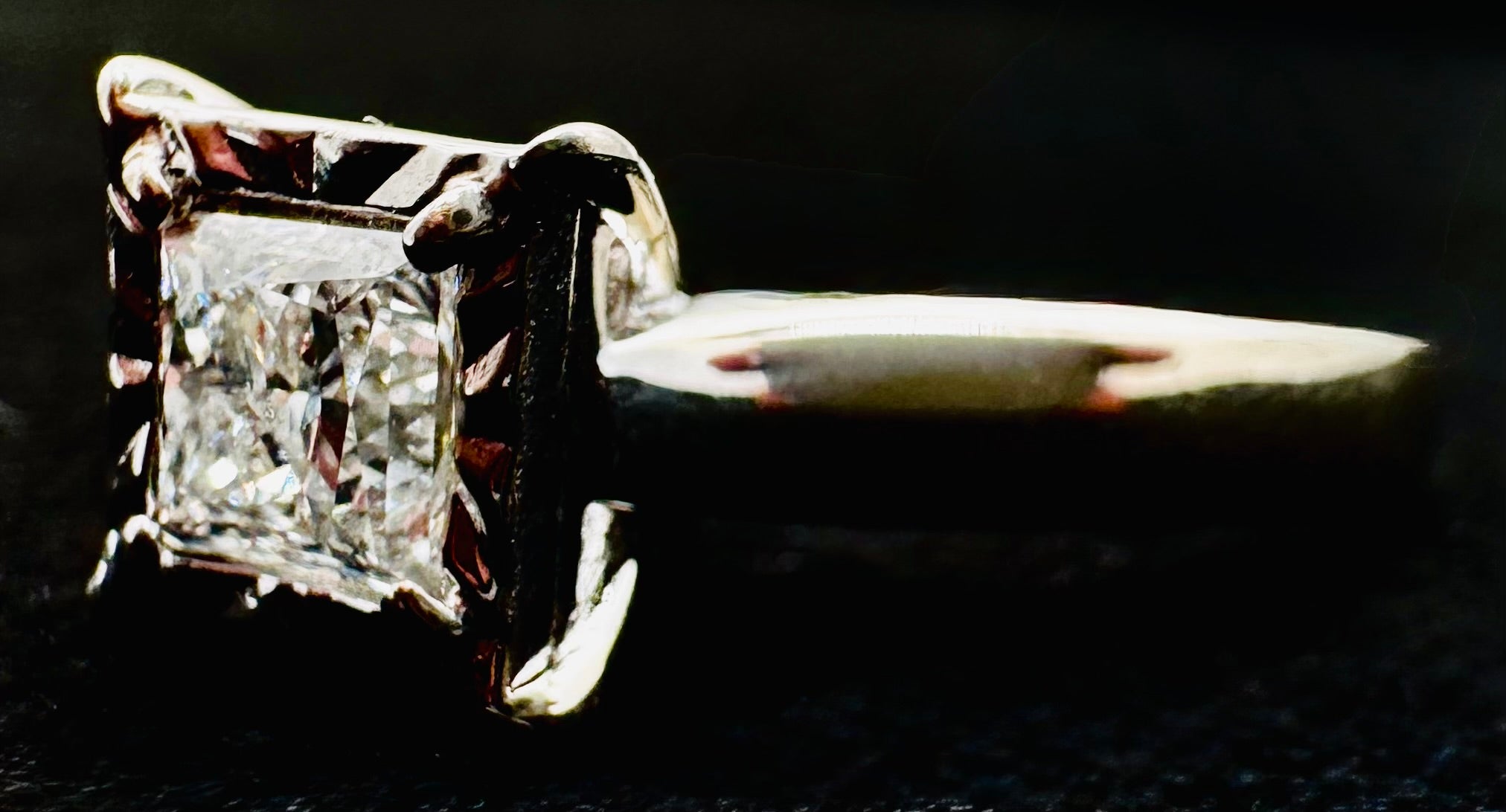 14k White Gold Diamond Ring