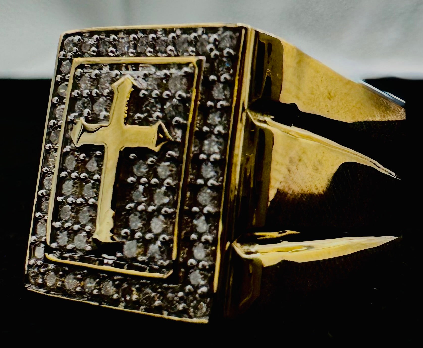 10k Yellow Gold Cross Diamond Ring