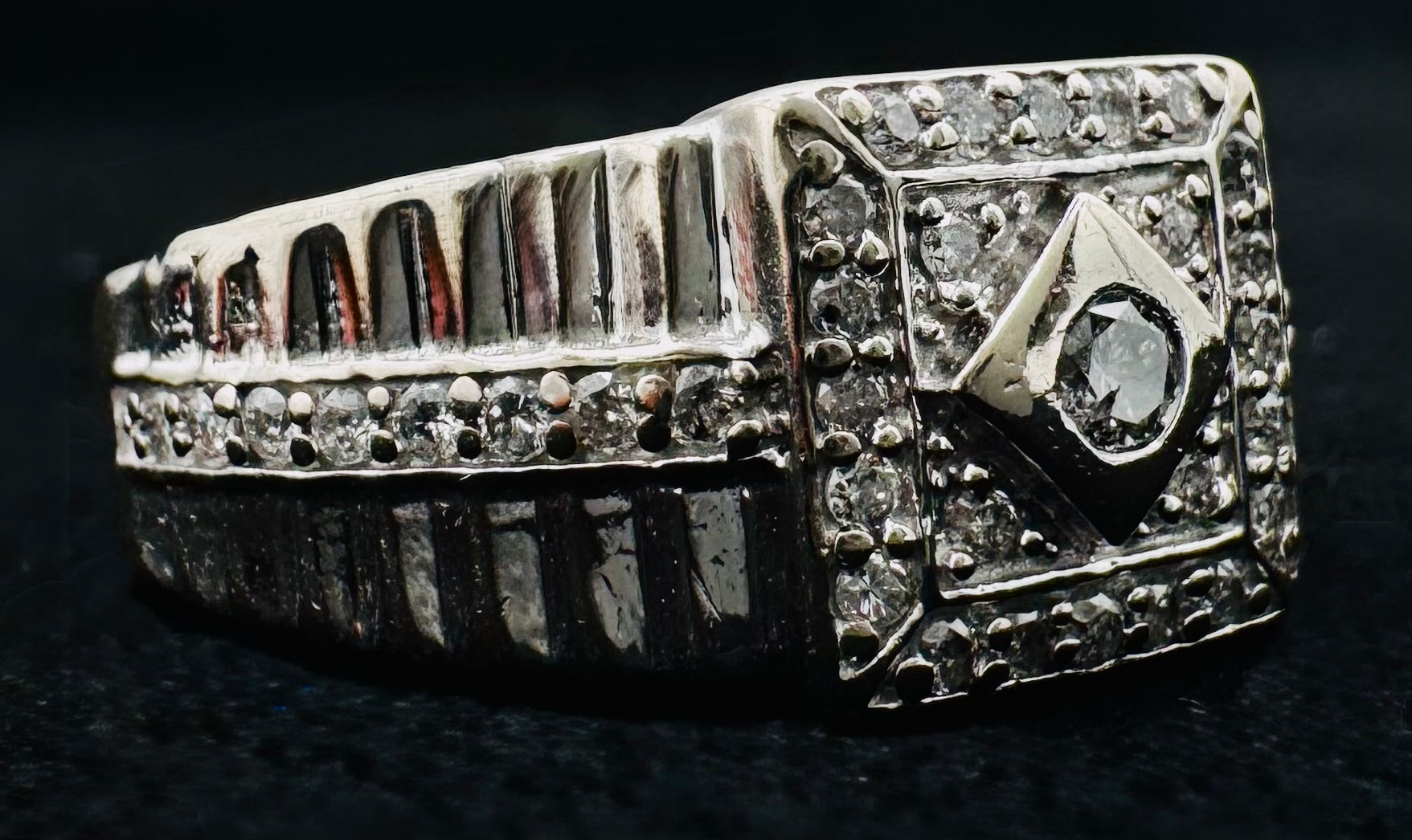 10k White Gold Diamond Ring