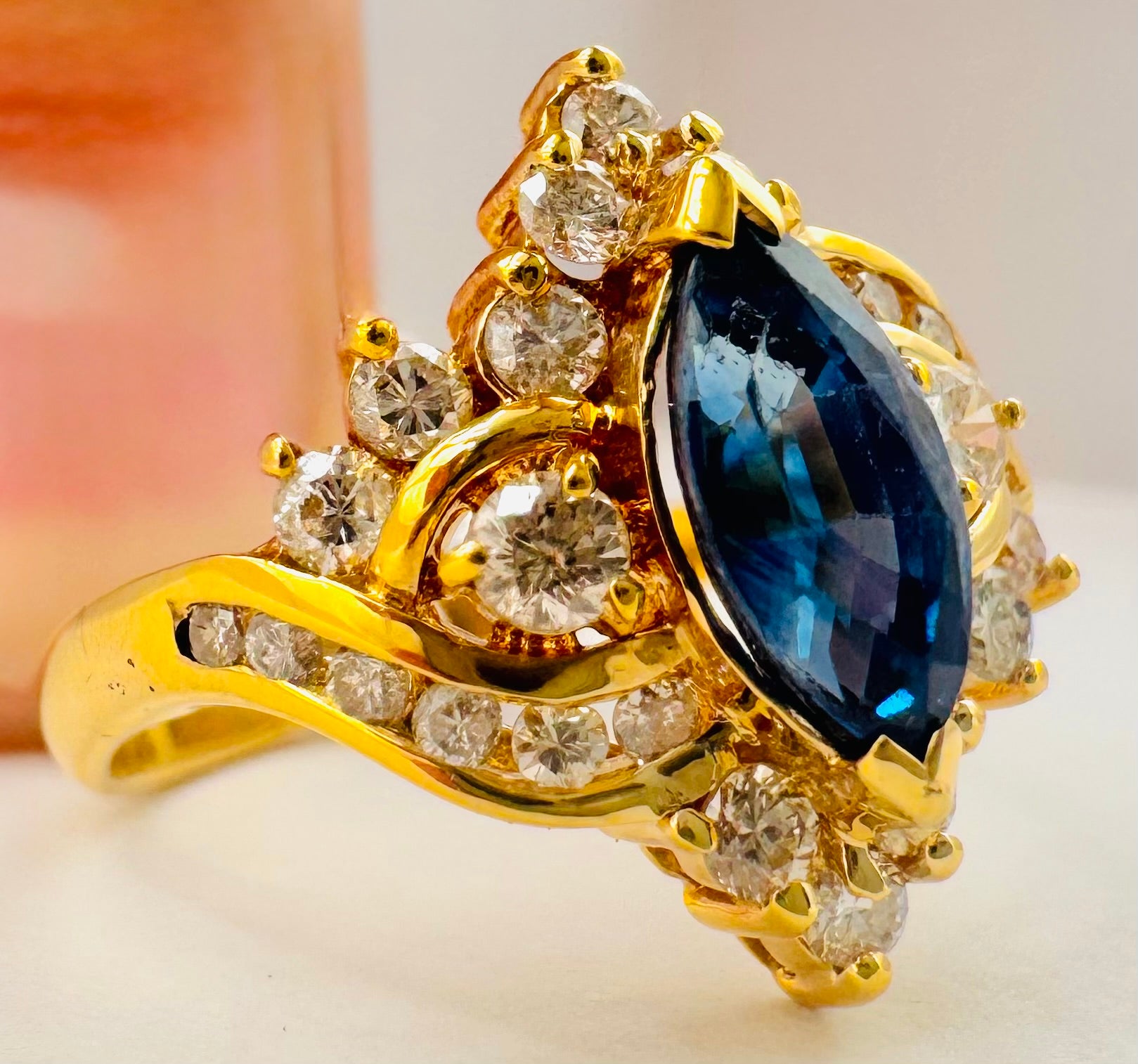 18k Yellow Gold Diamond/ Sapphire Ring