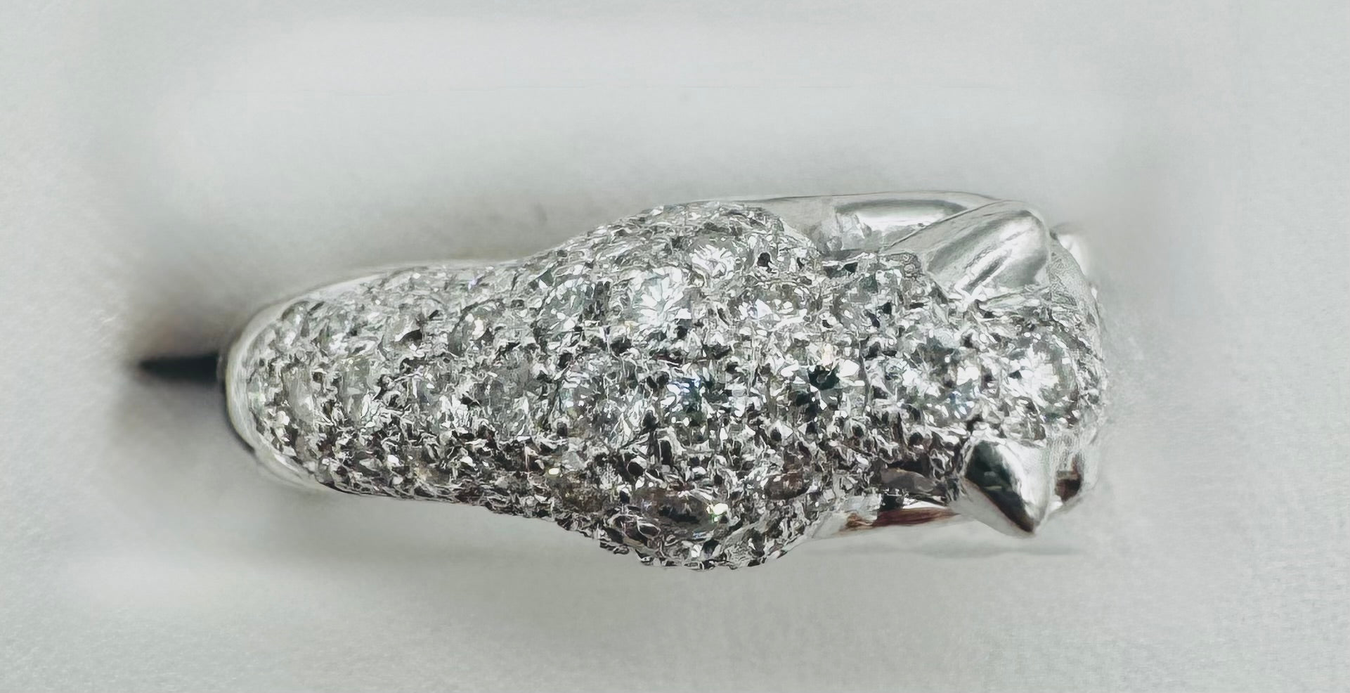 18k White Gold Diamond/ Emerald Ring