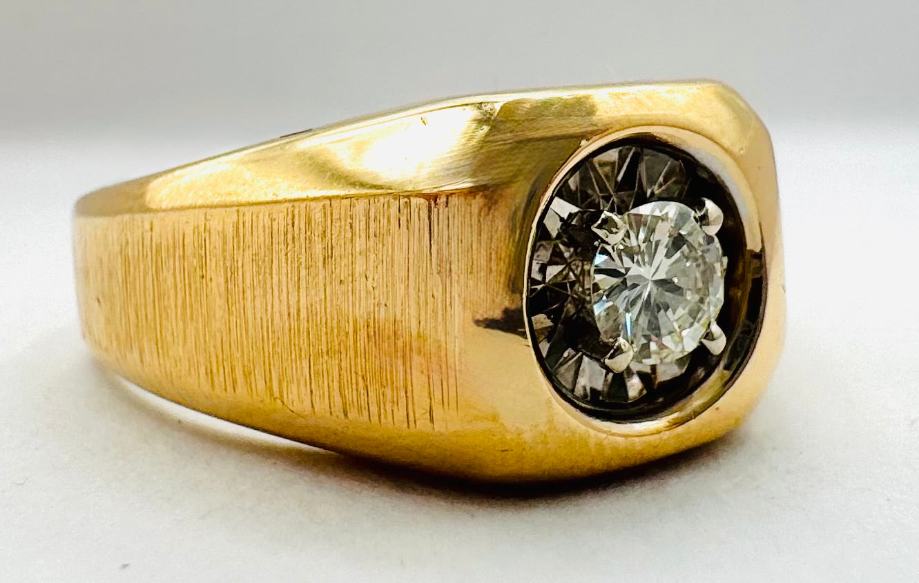 14k Yellow Gold Diamond Ring