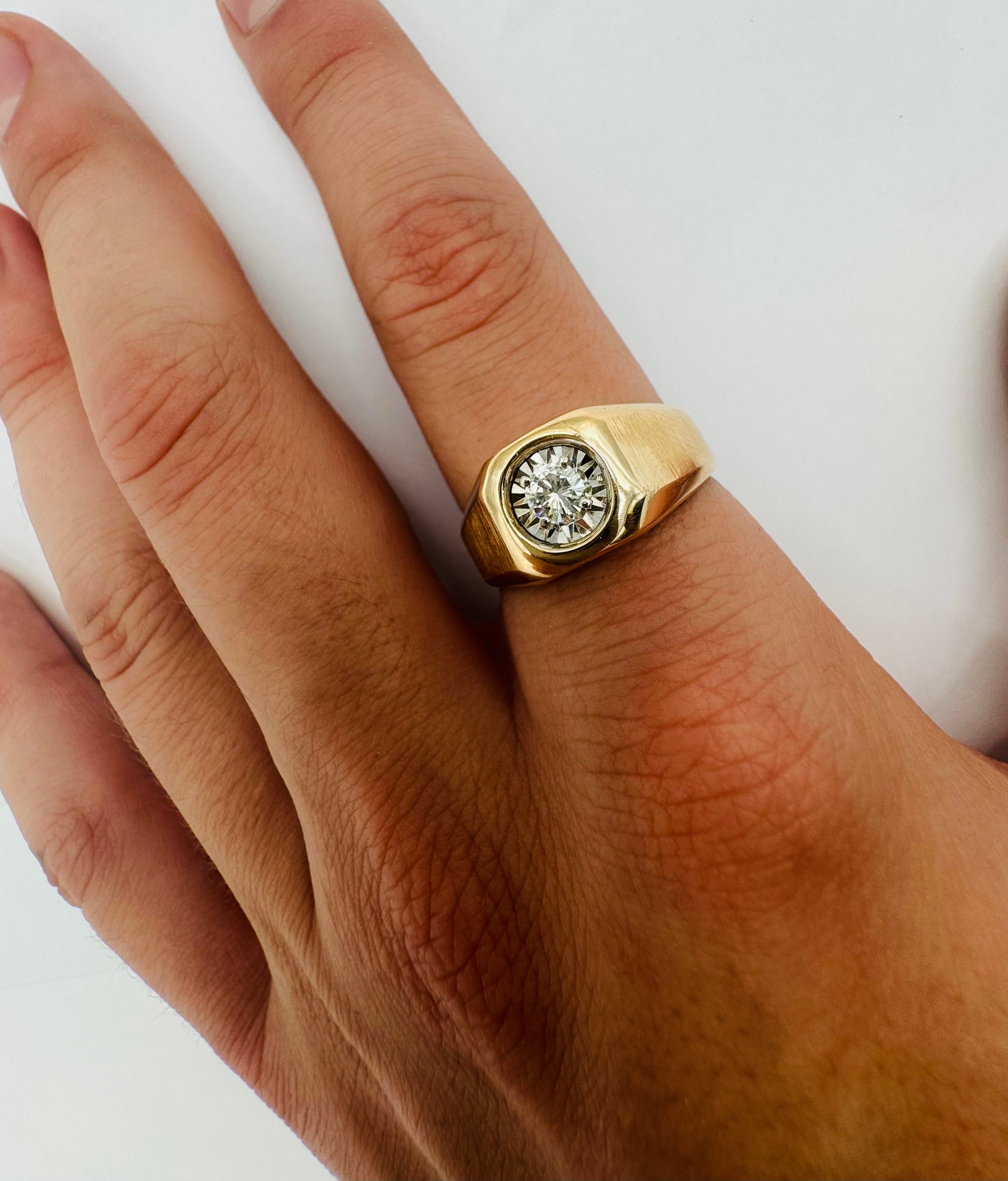 14k Yellow Gold Diamond Ring