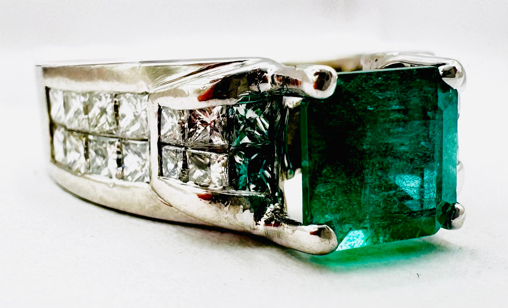 Platnum Emerald/ Diamond Ring