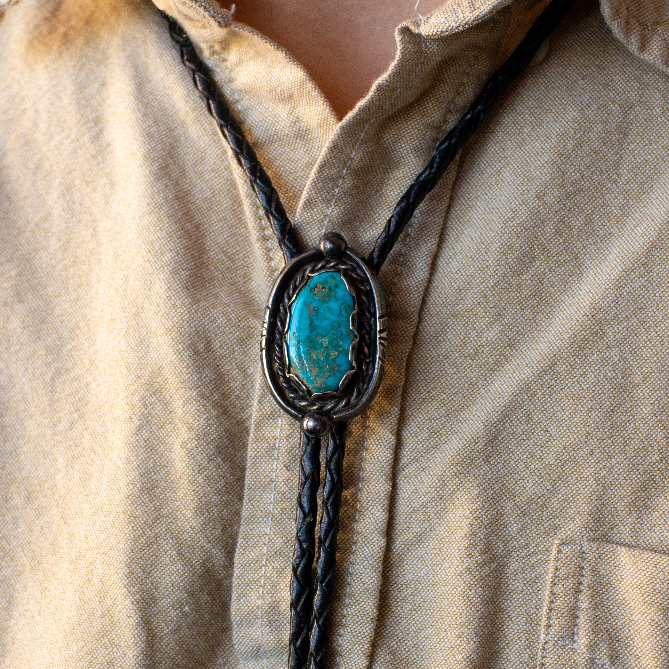 Vintage Sterling Silver Turquoise Bolo Tie