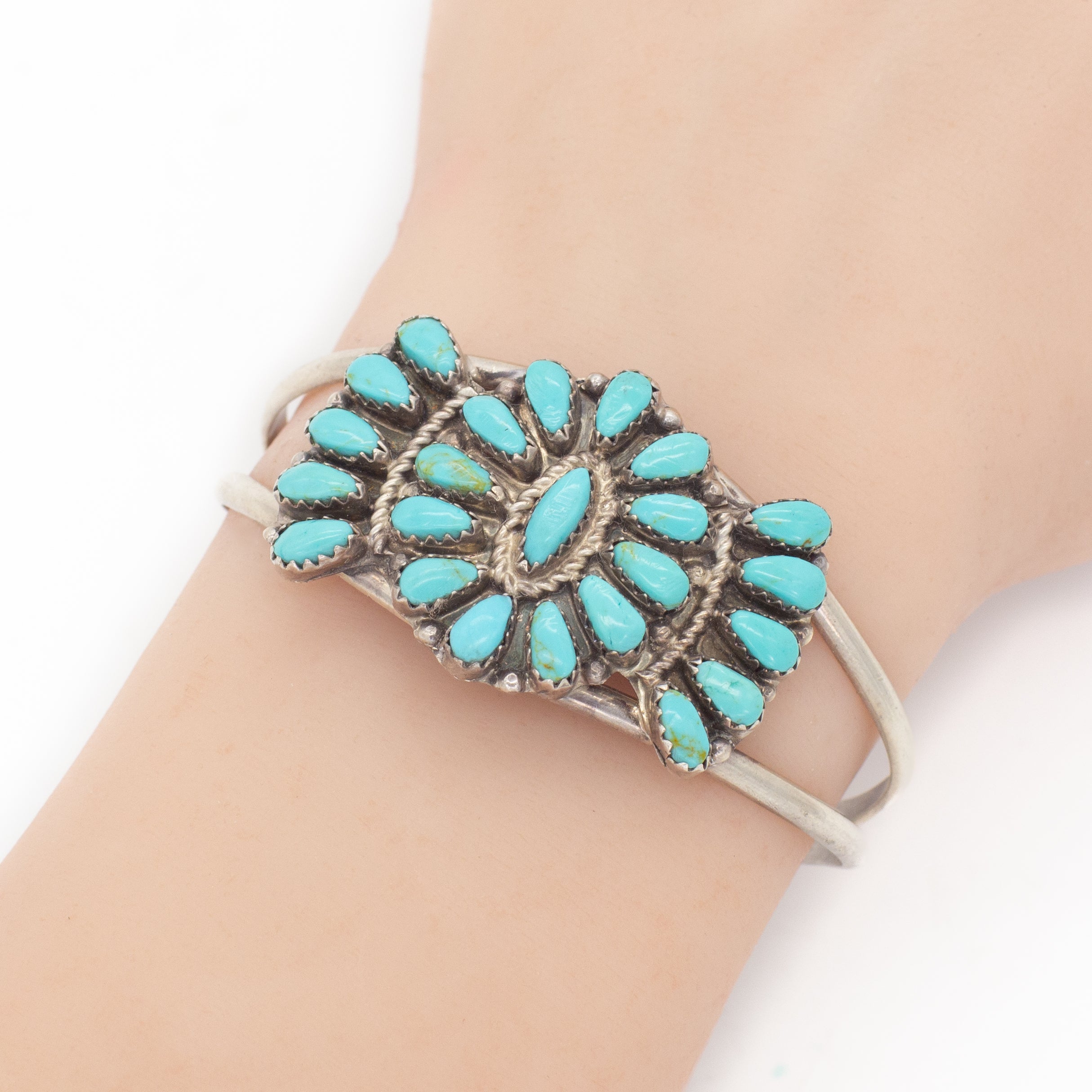 Navajo Handmade Sterling Silver Turquoise Cuff Bracelet (Hallmark Unknown)