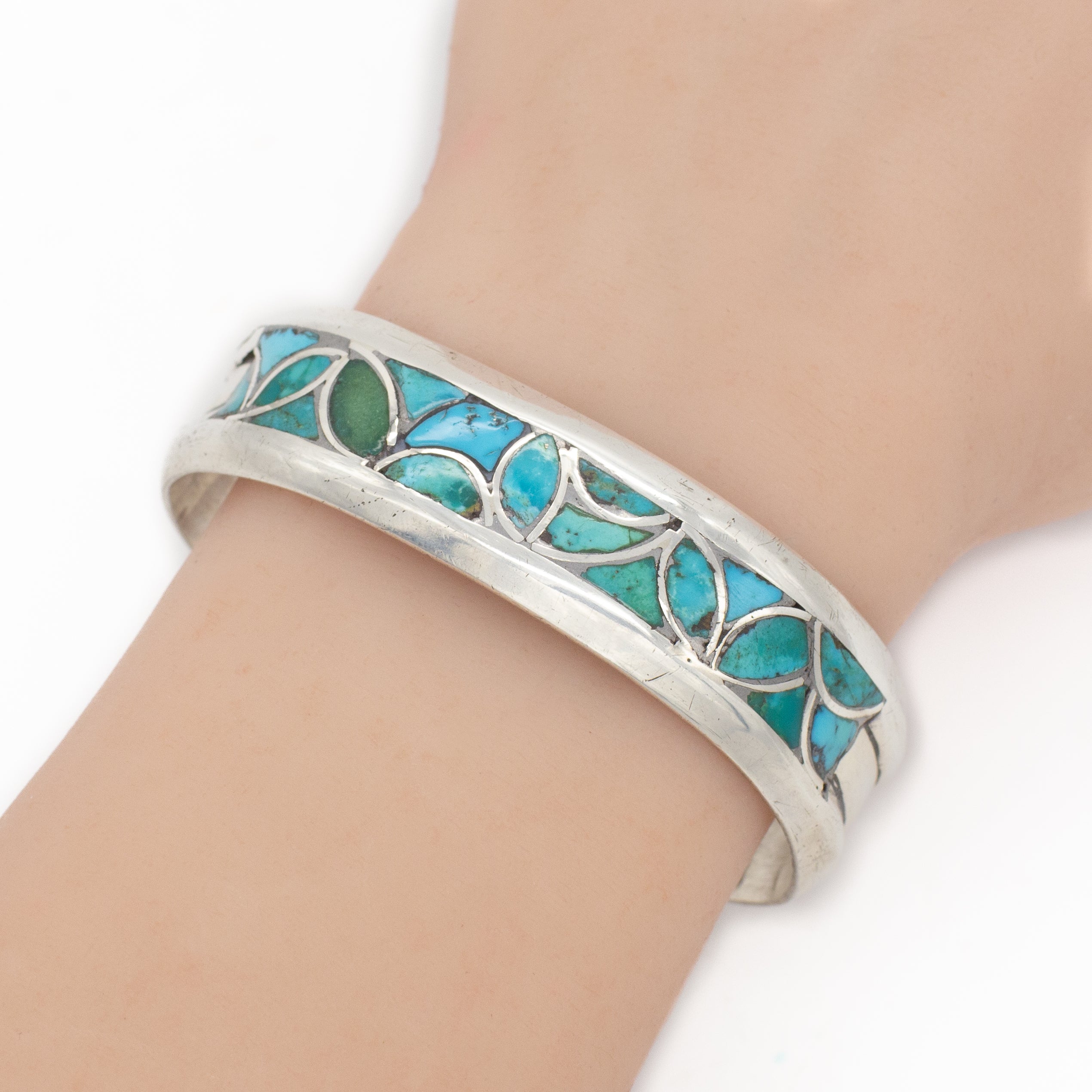 Navajo Handmade Sterling Silver Turquoise Cuff Bracelet (Hallmark Unknown)