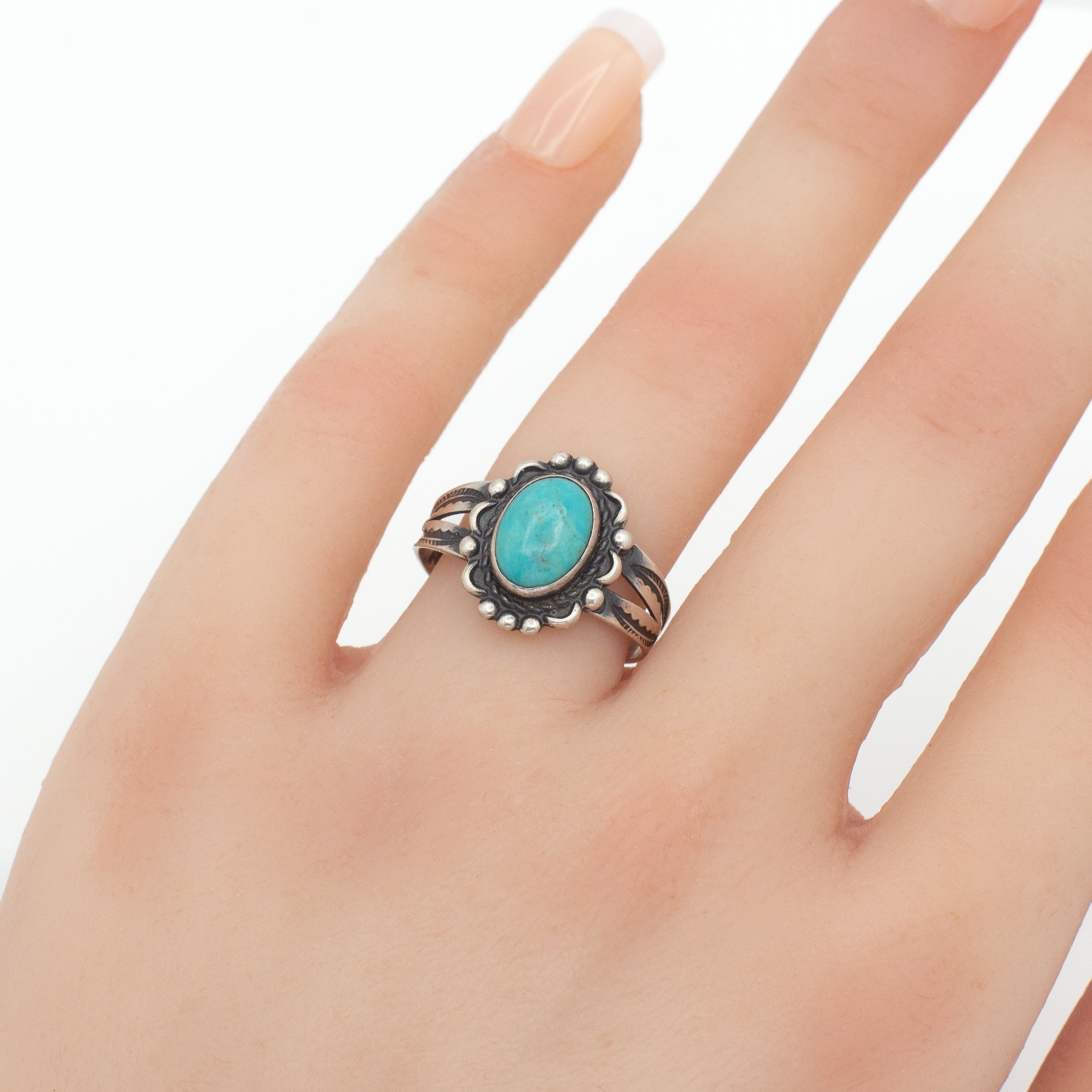 Navajo Handmade Sterling Silver Turquoise Ring (Hallmark Unknown) (Size 7)