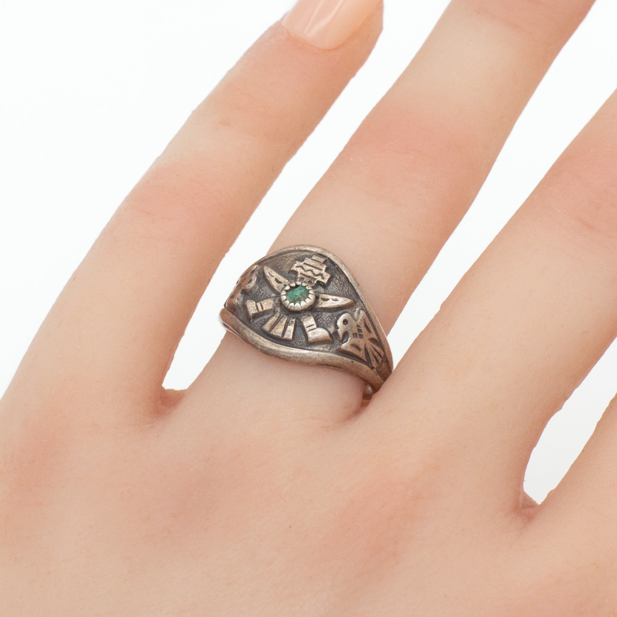 Navajo Handmade Sterling Silver Turquoise Ring (Hallmark Unknown) (Size 7)