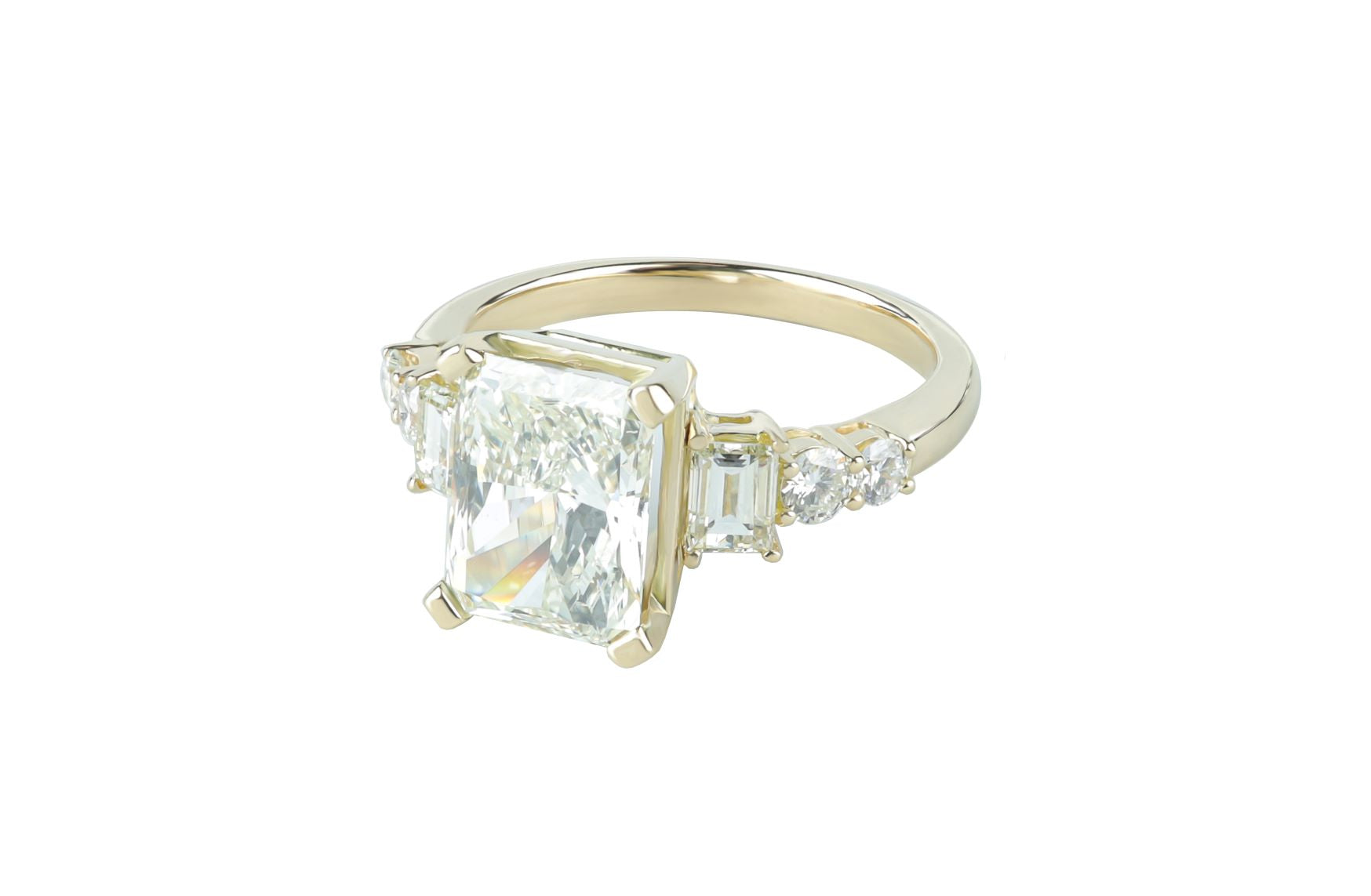 3.19 ctw GIA Certified Radiant Cut Diamond Engagement Ring 18k