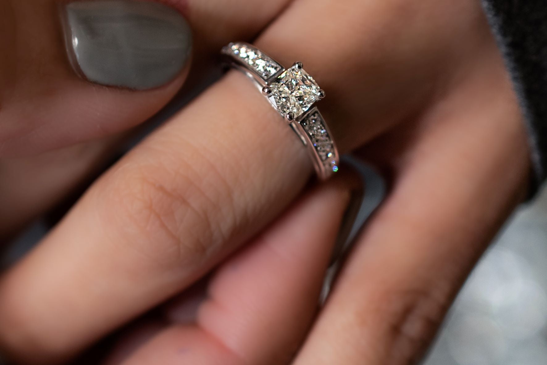 1.33 ctw Cushion Cut Diamond Engagement Ring