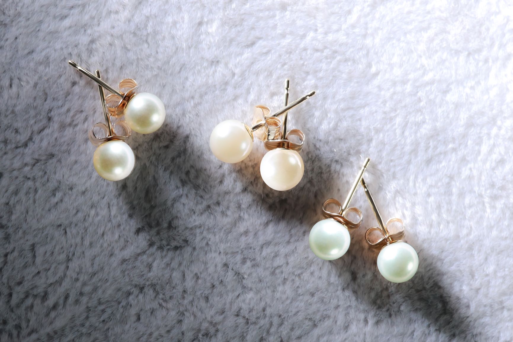 3-5mm Pearl Stud Earring Special