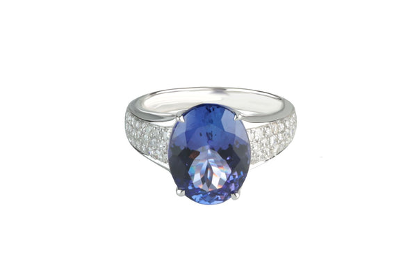 5.1 ct Tanzanite and Diamond Ring